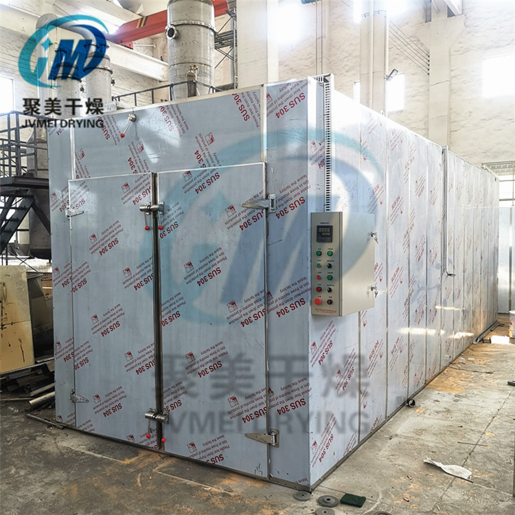 河北客户大型非标热风循环烘箱的待装发货现场